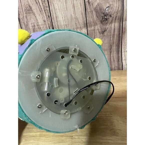 W.M.G. Easter Light Up Electric Duck on Eggs Basket Large 12” Changes Color - Picture 6 of 10